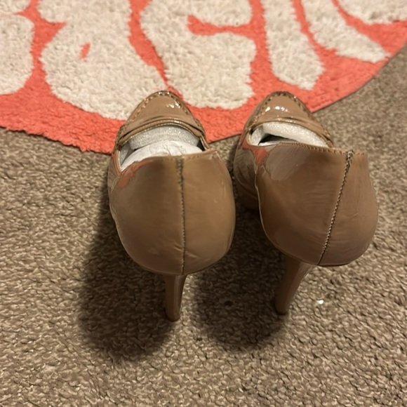 Nine & co. Tan heels - Picture 6 of 11